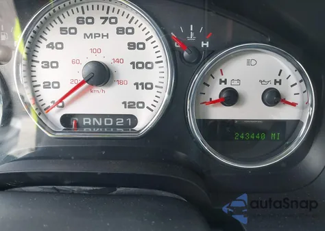 2004 Ford F-150 Lariat/Xlt z USA, uszkodzony, nr VIN 1FTRX12594KD56295